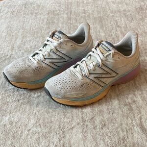 New Balance Womens Fresh Foam Running Sneaker 860